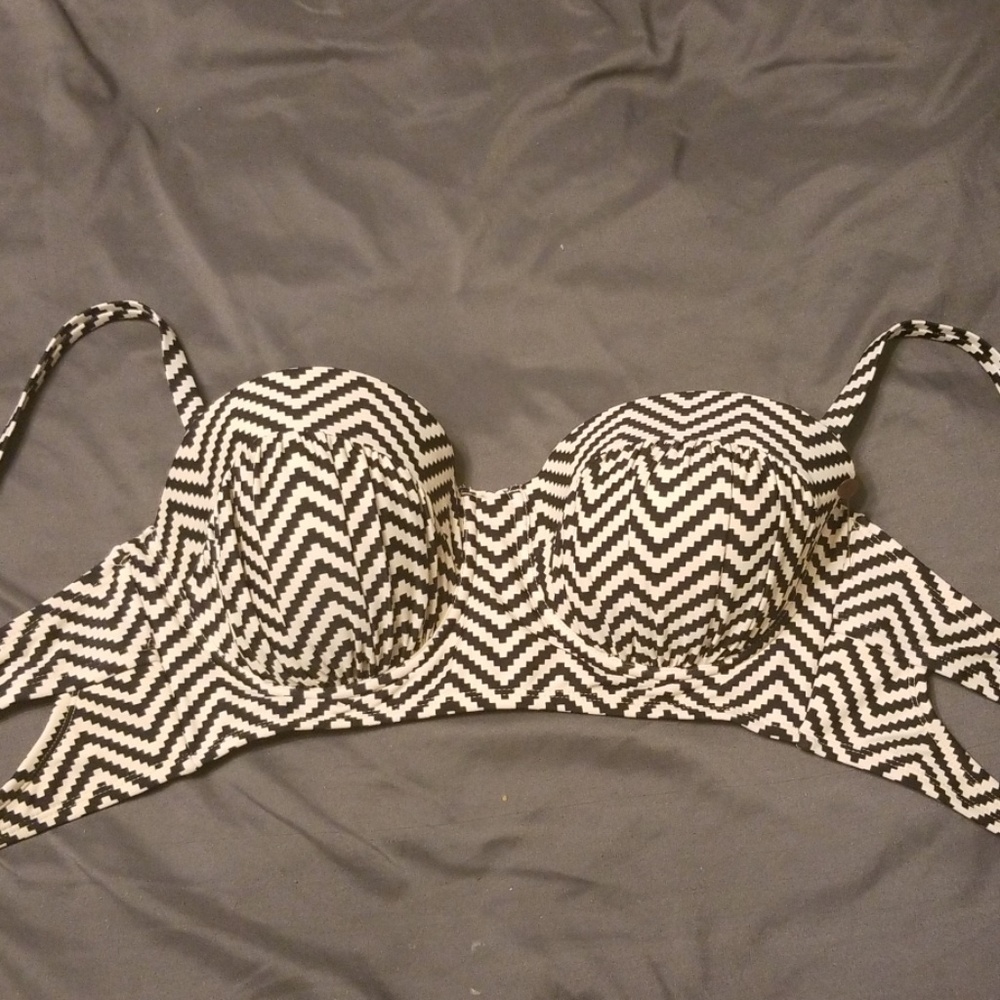 Bikini top